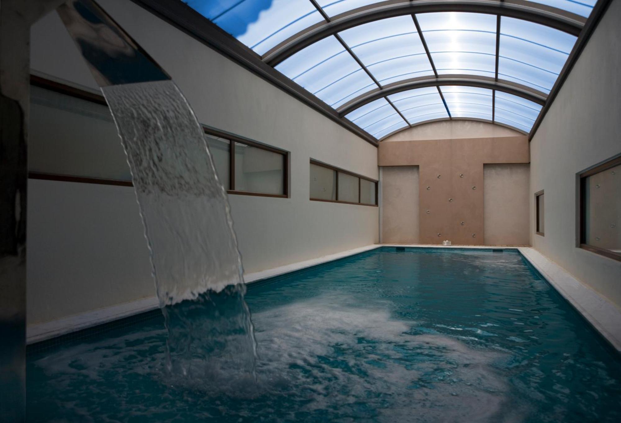 Valis Resort Hotel Volos Eksteriør bilde The indoor pool